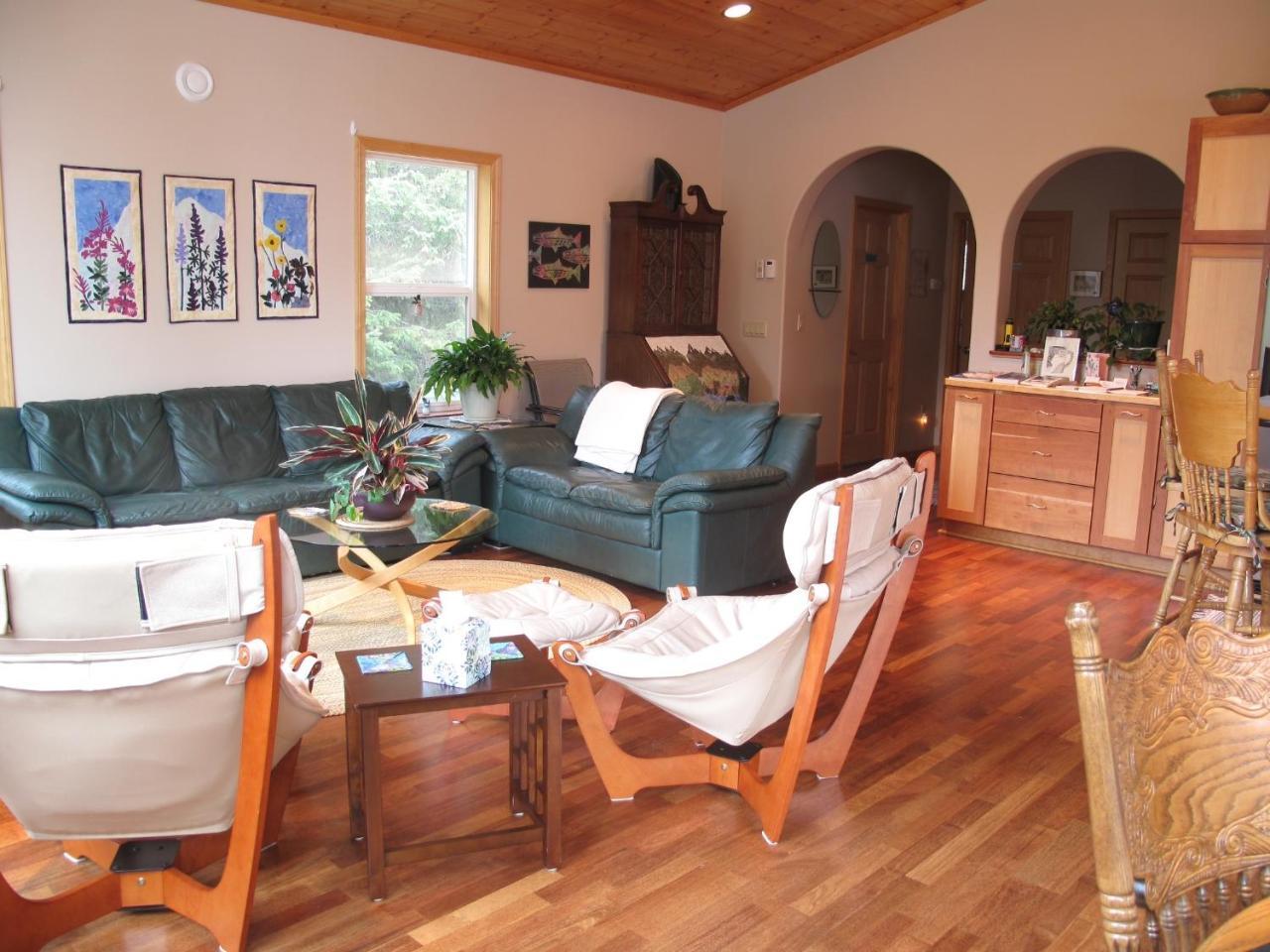 سيوارد Glacier Creek Lodging المظهر الخارجي الصورة
